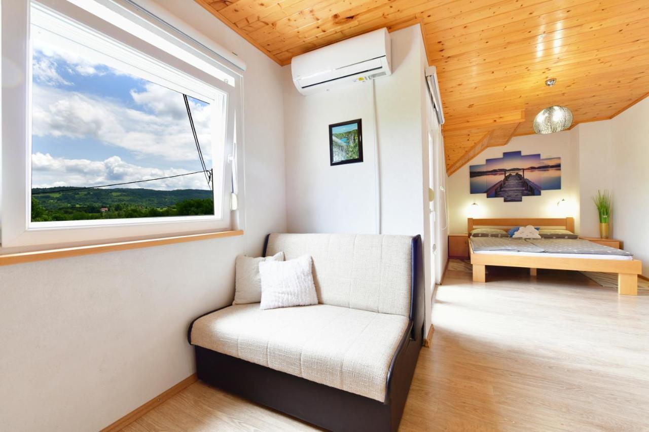 Rooms Toni Selište Drežničko Exterior foto