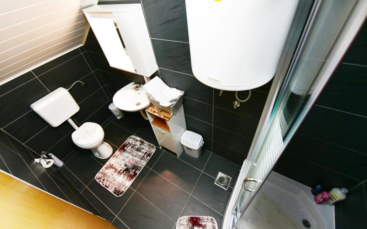 Rooms Toni Selište Drežničko Exterior foto