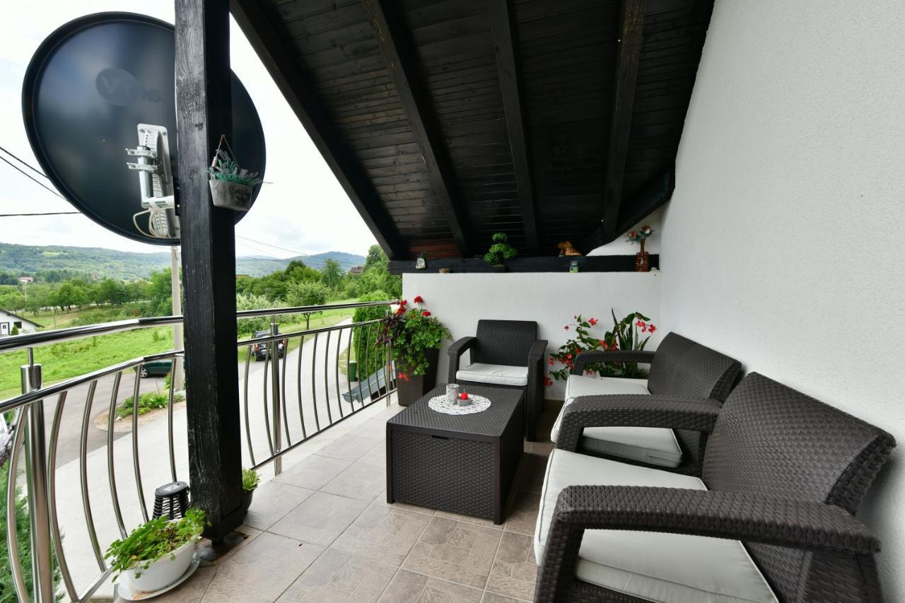 Rooms Toni Selište Drežničko Exterior foto